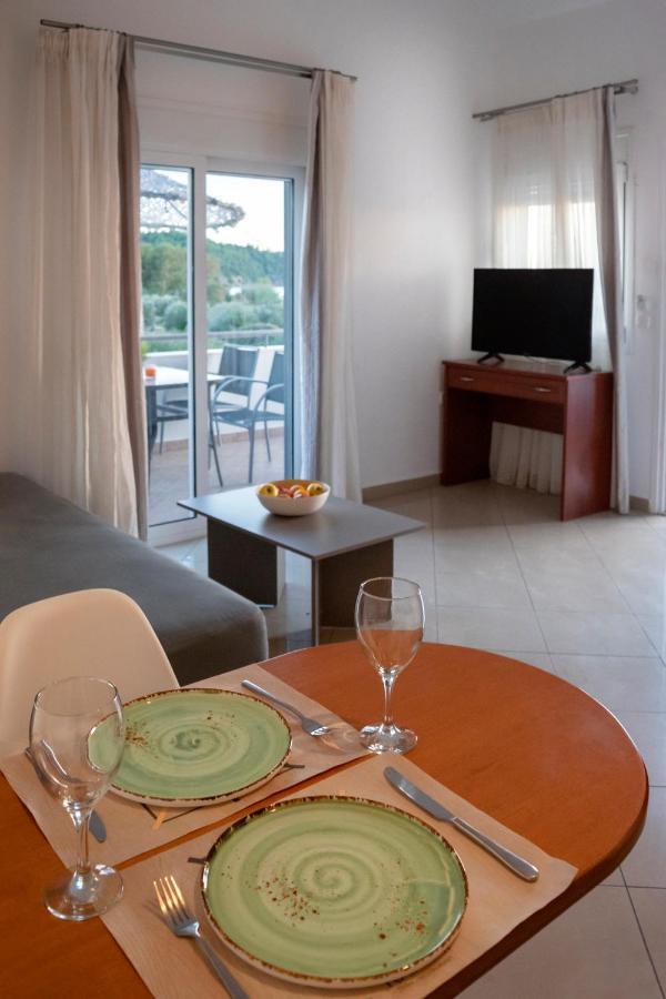 Kapahi Seaview Hotel Apartments โปตอส ภายนอก รูปภาพ