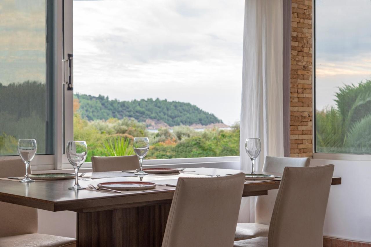 Kapahi Seaview Hotel Apartments โปตอส ภายนอก รูปภาพ