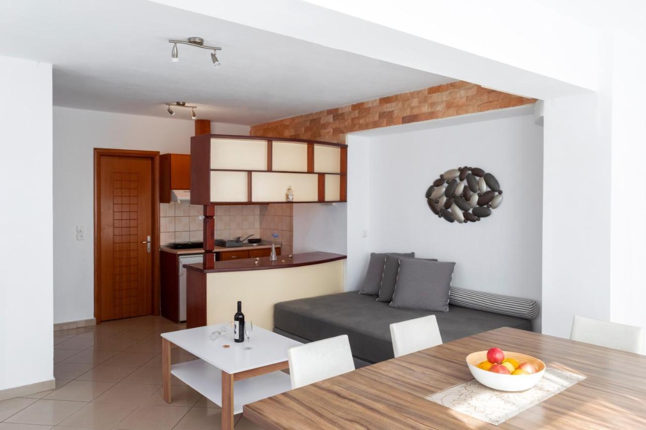 Kapahi Seaview Hotel Apartments โปตอส ภายนอก รูปภาพ