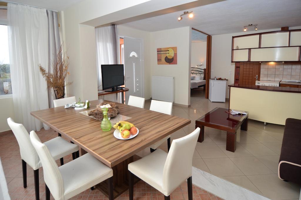 Kapahi Seaview Hotel Apartments โปตอส ภายนอก รูปภาพ