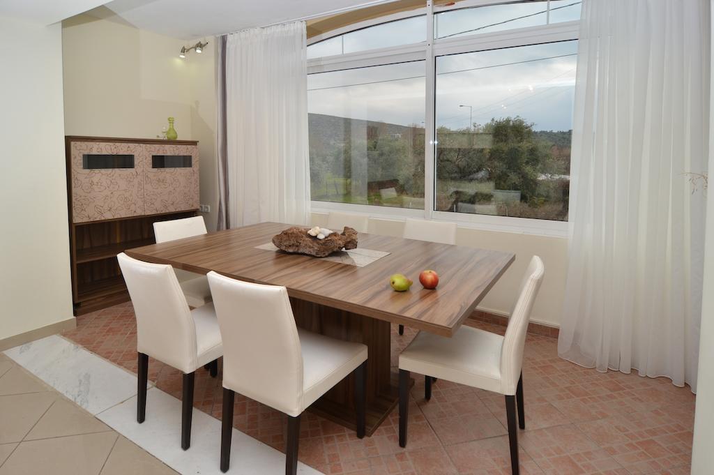 Kapahi Seaview Hotel Apartments โปตอส ภายนอก รูปภาพ