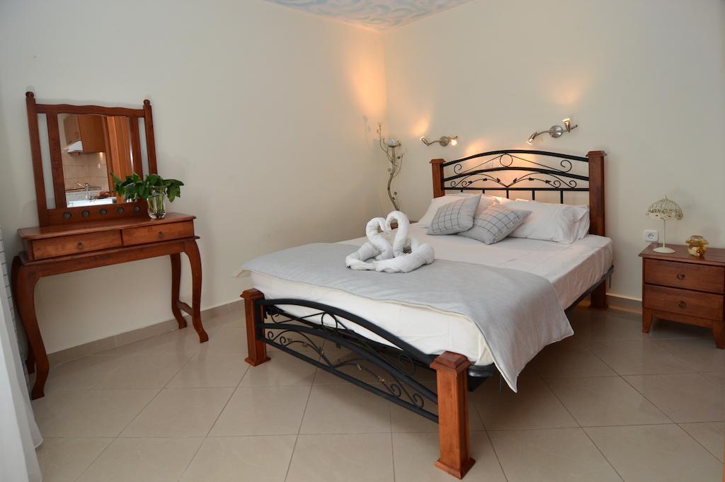 Kapahi Seaview Hotel Apartments โปตอส ภายนอก รูปภาพ