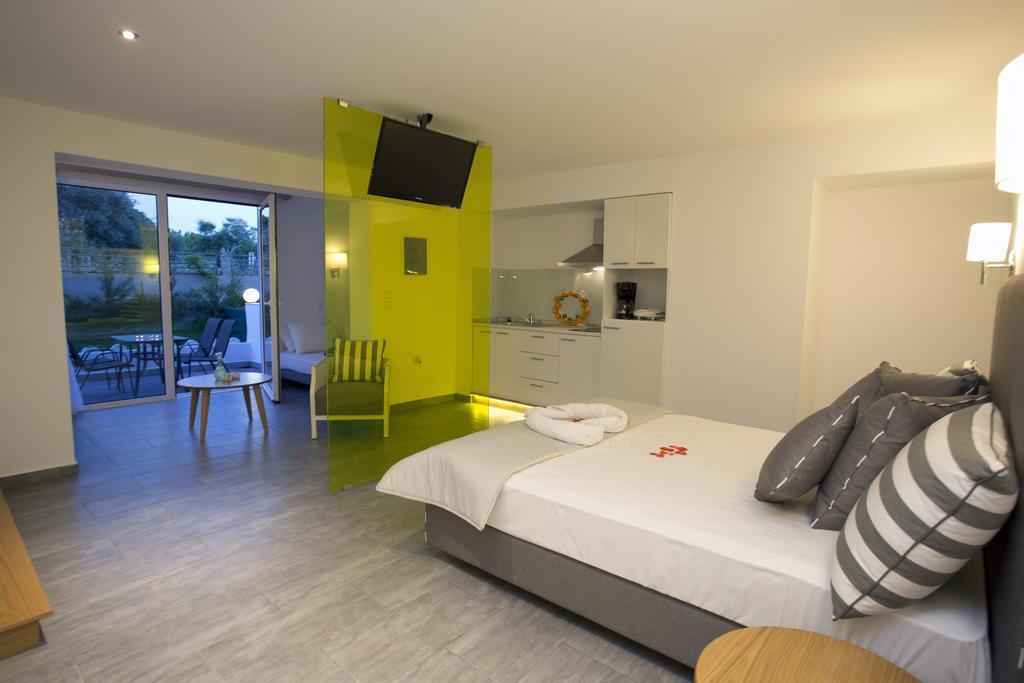 Kapahi Seaview Hotel Apartments โปตอส ภายนอก รูปภาพ