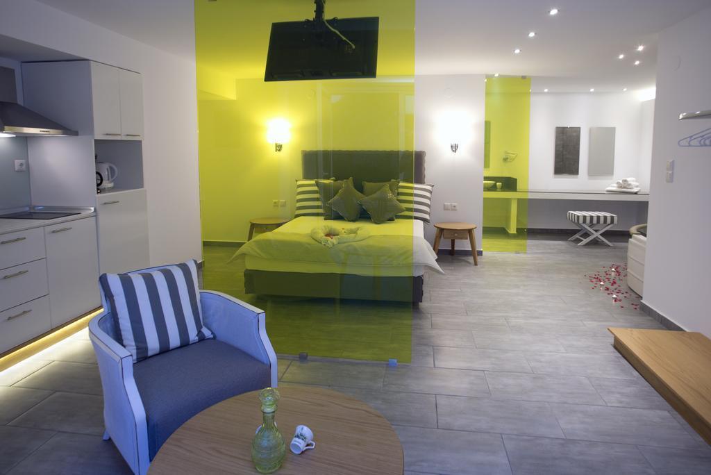 Kapahi Seaview Hotel Apartments โปตอส ภายนอก รูปภาพ