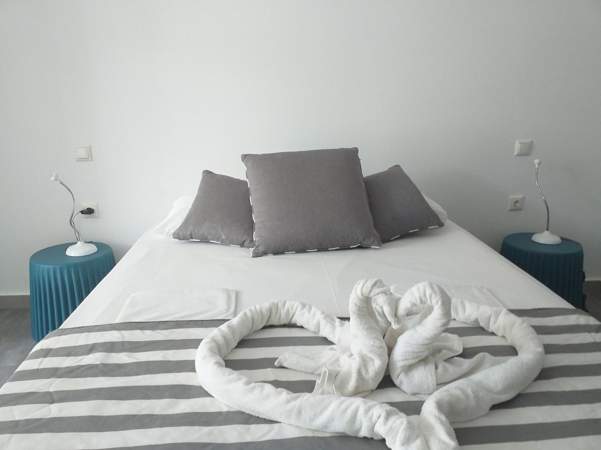 Kapahi Seaview Hotel Apartments โปตอส ห้อง รูปภาพ