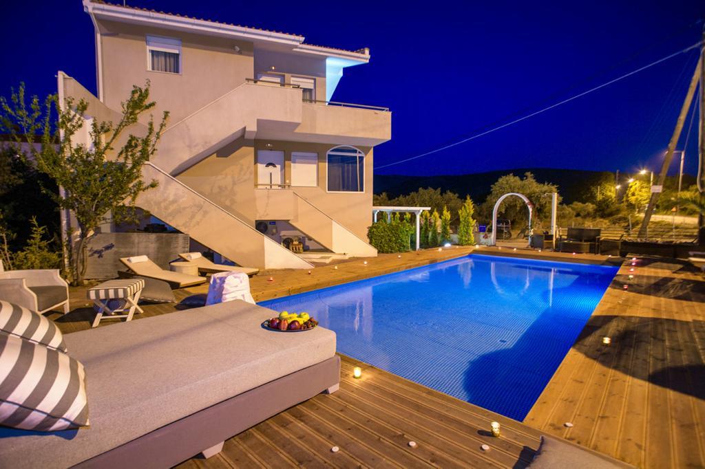 Kapahi Seaview Hotel Apartments โปตอส ภายนอก รูปภาพ