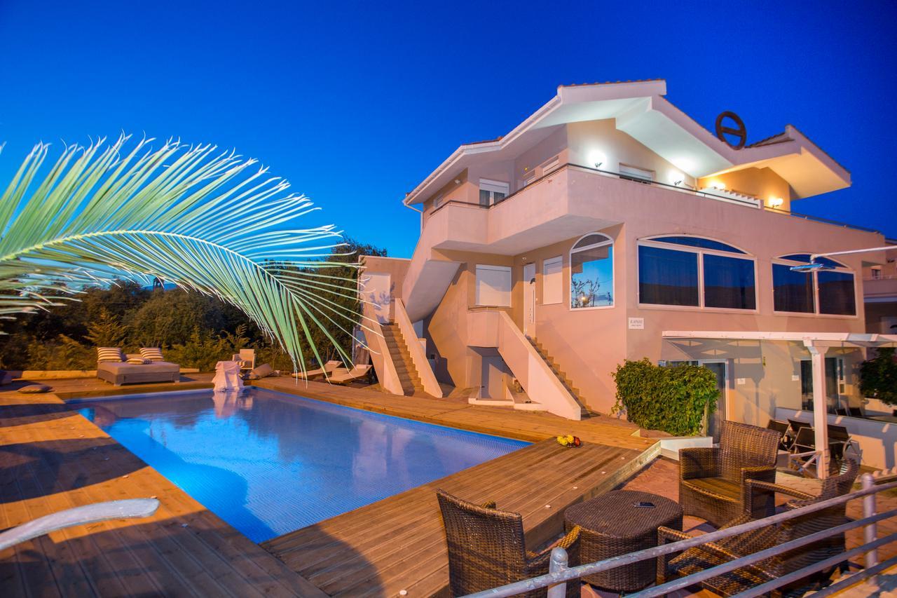 Kapahi Seaview Hotel Apartments โปตอส ภายนอก รูปภาพ